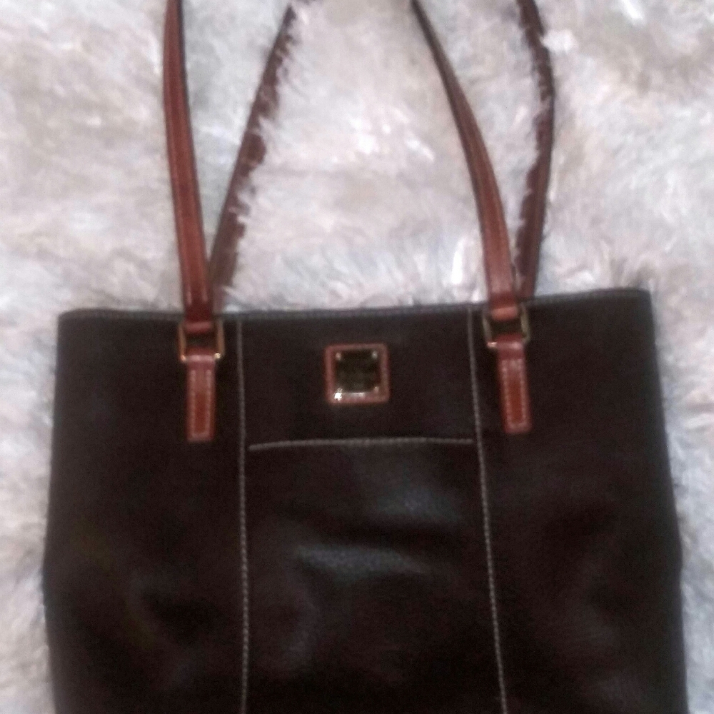 Dooney & Bourke Tote